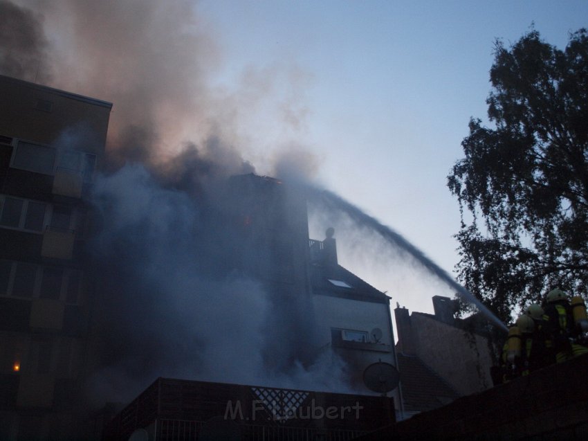 Feuer 3 Koeln Vingst Burgstr P189.JPG